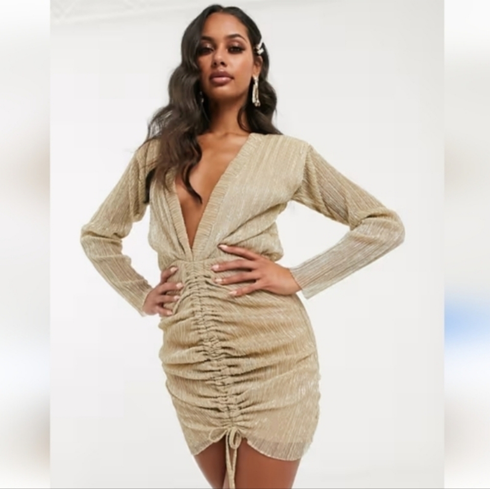 PrettyLittleThing Gold Dress - Picture 3 of 6